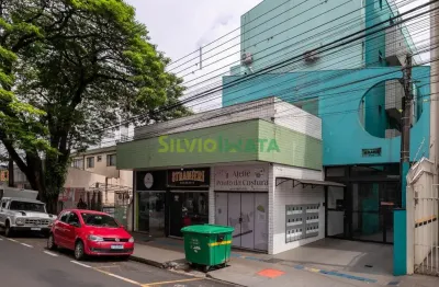 Excelente kitinet semi mobiliada, no ed. abare, zona 07, próximo à uem.