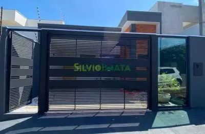 Excelente casa de 03 quartos sendo 01 suíte, para morar no loteamento sumaré.