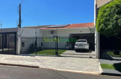 Excelente casa de 03 quartos com piscina, para morar no jardim higienopoles.