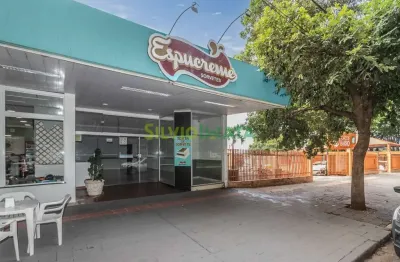 Excelente sala comercial de 65 m² para locar na av. Teixeira mendes, zona 04.