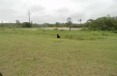 Terreno em condomínio fechado à venda no Jardim Santa Lúcia, Americana 