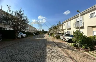 Excelente sobrado localizado em condomínio fechado no km 24