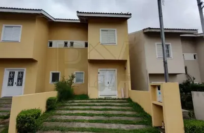 Casa 2 dorm 1 suite, semi isolada, localização privilegiada