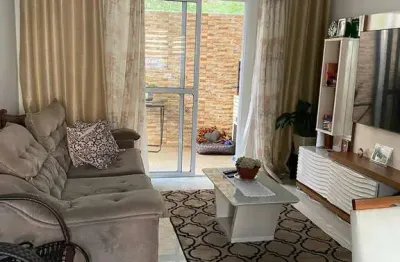 Casa semi isolada com 2 suites, gás encanado, lazer completo