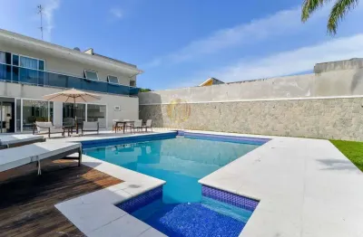 Casa altíssimo padrão com piscina, espaço gourmet, 3 suítes sendo 1 master com hidromassagem no aristocrata são josé