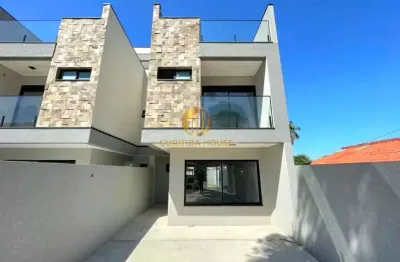 Espaçoso sobrado com terreno nos fundos, 3 quartos sendo 1 suíte e garagem para até 5 carros no xaxim próximo supermerc