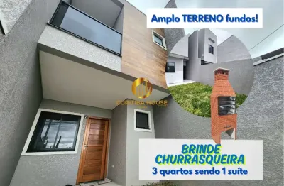 Sobrado com 3 quartos sendo 1 suíte e amplo terreno fundos no sítio cercado