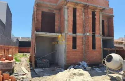 Sobrado em condomínio no cic vitória régia 2 quartos churrasqueira