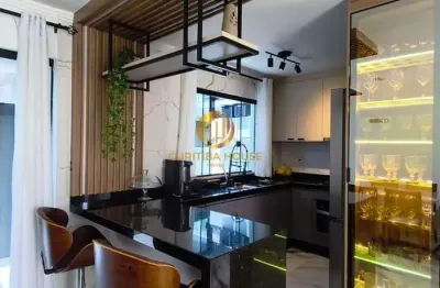 Sobrado em condomínio semi mobiliado com terraço, churrasqueira e 2 quartos, no  Bairro Alto Boqueirão