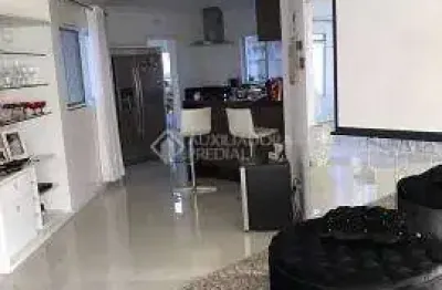 Casa com 4 quartos para alugar na rua dos meros, 671, jurerê internacional, florianópolis, 330 m2 por r$ 25.300
