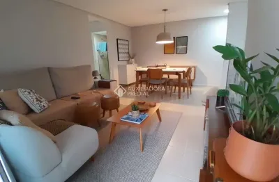 Apartamento com 2 quartos para alugar na rua sebastião laurentino da silva, 72, córrego grande, florianópolis, 75 m2 por r$ 4.500