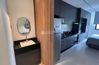 Apartamento com 1 quarto para alugar na walter mussi, 61, santa mônica, florianópolis, 38 m2 por r$ 3.000