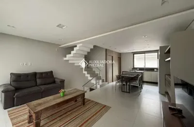 Casa em condomínio fechado com 3 quartos para alugar na rua joão henrique gonçalves, 132, lagoa da conceição, florianópolis, 210 m2 por r$ 7.500