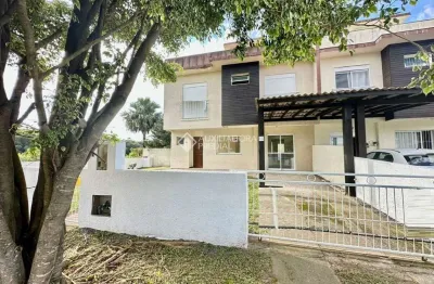 Casa com 3 quartos para alugar na rua caminho das bromélias, 15, campeche, florianópolis, 160 m2 por r$ 5.500