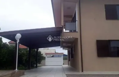 Casa com 4 quartos para alugar na rua olavo juvenal ramos, 851, campeche, florianópolis, 200 m2 por r$ 10.500