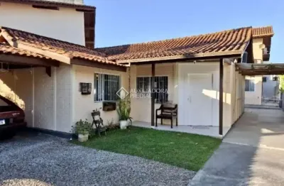 Casa comercial para alugar na rua brejaúna, 13, itacorubi, florianópolis, 90 m2 por r$ 6.000