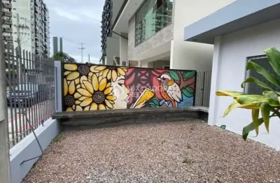 Apartamento com 1 quarto para alugar na rua professor simão josé hess, 82, trindade, florianópolis, 250 m2 por r$ 2.050