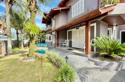 Casa em condomínio fechado com 4 quartos para alugar na rua vereador osni ortiga, 1919, lagoa da conceição, florianópolis, 500 m2 por r$ 15.000