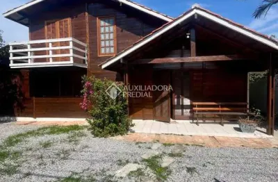 Casa com 5 quartos para alugar na servidão dos artistas, 238, rio tavares, florianópolis, 125 m2 por r$ 6.800