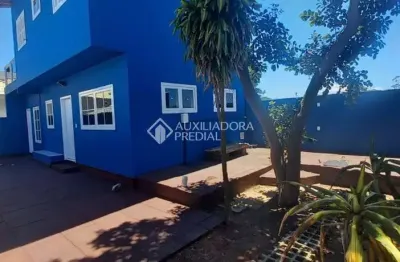 Casa com 2 quartos para alugar na rua recanto do beija-flor, 200, campeche, florianópolis, 90 m2 por r$ 4.999