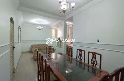 Casa com 5 quartos para alugar no São Sebastião, Divinópolis 