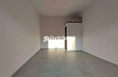 Ponto comercial para alugar no Bom Pastor, Divinópolis 