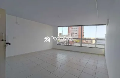 Apartamento com 3 quartos para alugar no Centro, Divinópolis 