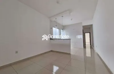 Casa com 2 quartos para alugar no Icaraí, Divinópolis 