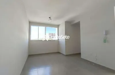 Apartamento com 2 quartos para alugar no Residencial Doutor Walchir Resende Costa, Divinópolis 