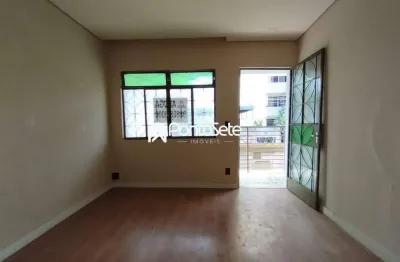 Casa com 4 quartos para alugar no Centro, Divinópolis 