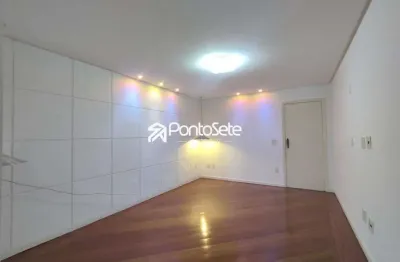 Apartamento com 4 quartos para alugar no Centro, Divinópolis 