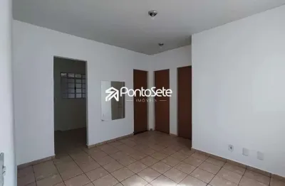 Casa com 2 quartos à venda no Santa Tereza, Divinópolis 