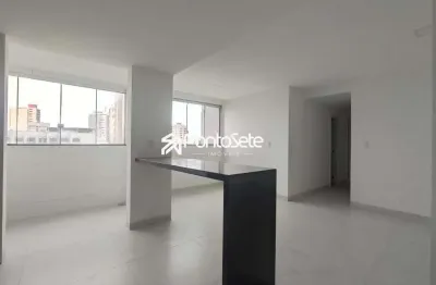 Apartamento com 3 quartos para alugar no Centro, Divinópolis 