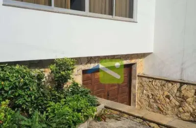 Casa com 3 quartos à venda na Rua Araicás, Vila Lageado, São Paulo