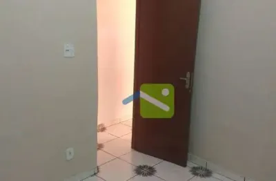 Casa com 2 quartos para alugar na Rua Doutor Joel Lagos, Jaguaré, São Paulo