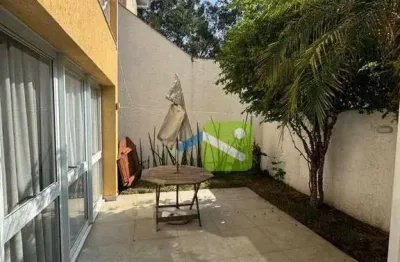 Casa com 3 quartos para alugar na Rua Professor Wlademir Pereira, Butantã, São Paulo