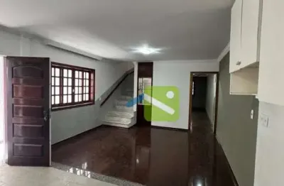 Casa com 3 quartos para alugar na Rua Comendador Roque Licciardi, Butantã, São Paulo