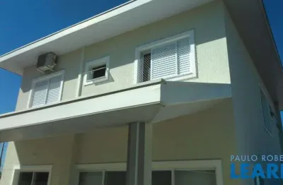 Casa assobradada - condomínio residencial mantiqueira - sp