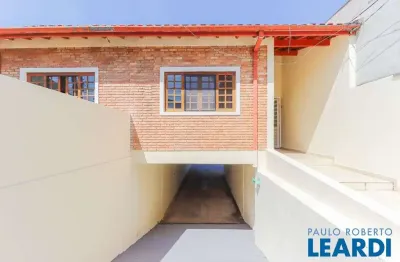 Casa com 2 quartos à venda na Rua Heitor de Andrade, Jardim das Indústrias, São José dos Campos