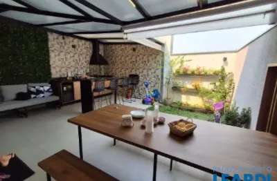 Casa com 3 quartos à venda na Avenida Papa João Paulo II, Urbanova, São José dos Campos