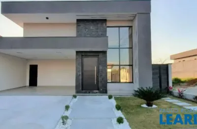 Casa em condomínio fechado com 3 quartos à venda na R Cereza, Residencial Colinas, Caçapava