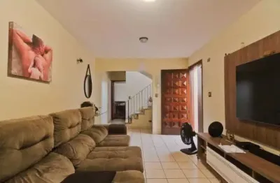 Casa com 3 quartos à venda na rua monsenhor castro nery, 42, parque maria domitila, são paulo por r$ 684.000