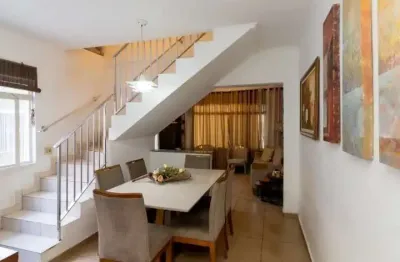 Casa com 3 quartos à venda na Avenida Cônego José Salomon, 442, Vila Portugal, São Paulo, 144 m2 por R$ 650.000