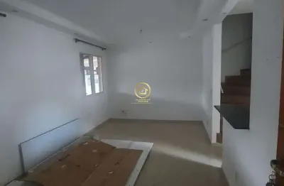 Casa em condomínio fechado com 3 quartos à venda na rua jairo de almeida machado, 50, jaraguá, são paulo por r$ 459.990