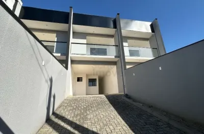 Casa com 3 quartos à venda na Rua Cristóvão Colombo, Floresta, Joinville