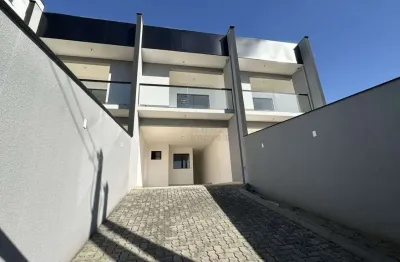 Casa com 3 quartos à venda na Rua Cristóvão Colombo, 225, Floresta, Joinville por R$ 790.000