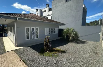 Casa com 4 quartos à venda na rua pio xii, bom retiro, joinville, 133 m2 por r$ 780.000