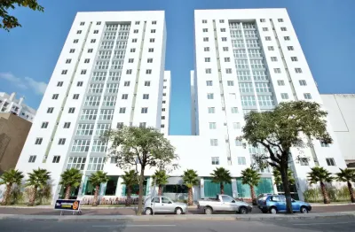 Apartamentos 2 dormitórios - ultimo andar pe direito duplo na sala .