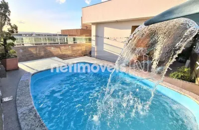 Linda cobertura à venda no ouro preto, 03 quartos, 04 vagas, piscina, prédio sem elevador, 2° andar.