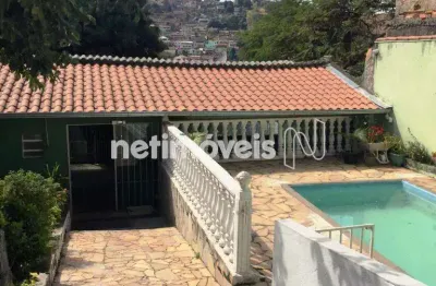 Casa com 3 quartos à venda na Rua Itapoã, Pindorama, Belo Horizonte